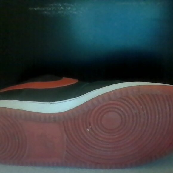 Nike University red black and white court vision low - Picture 2 of 4
